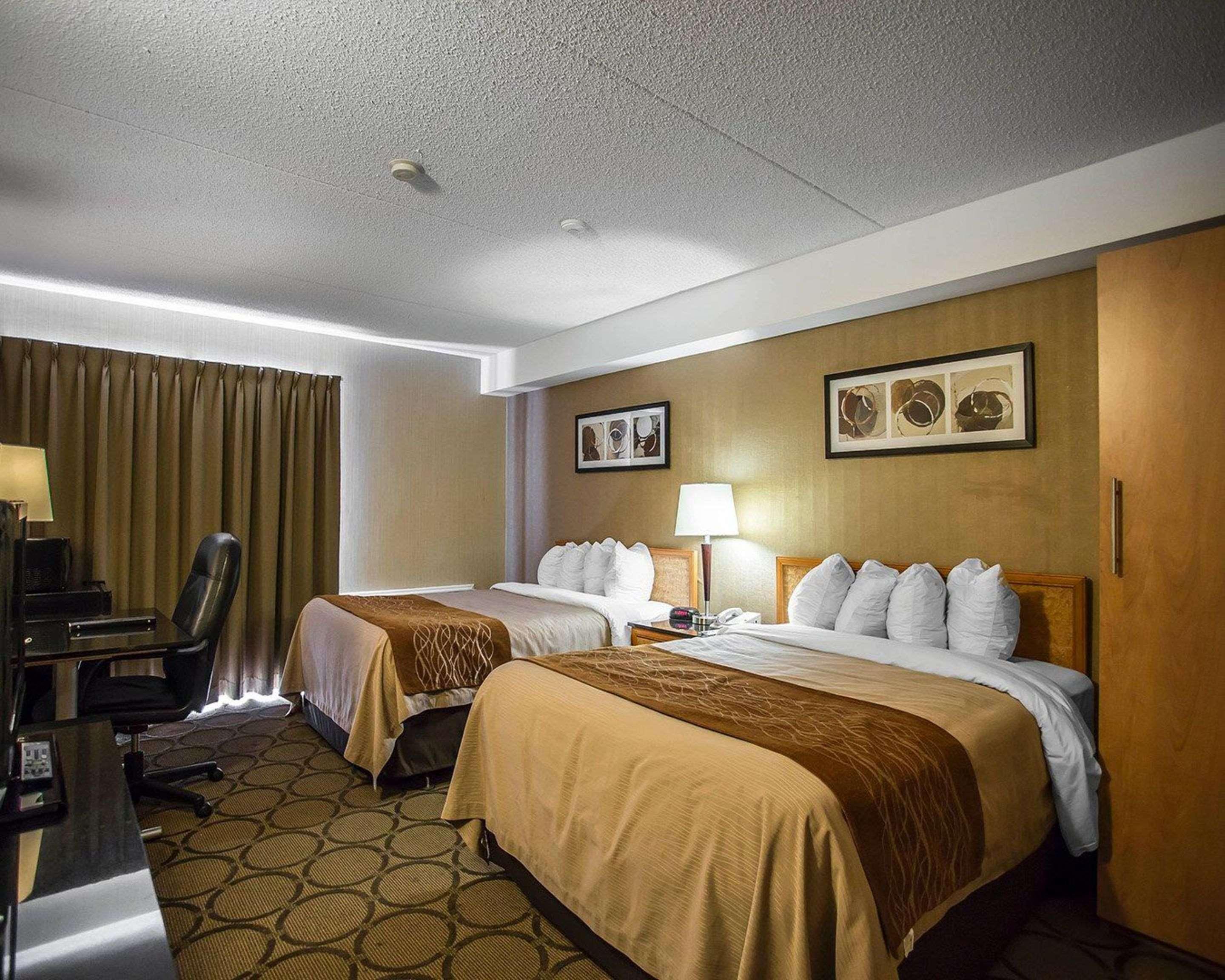 Comfort Inn West Ottawa Exterior foto