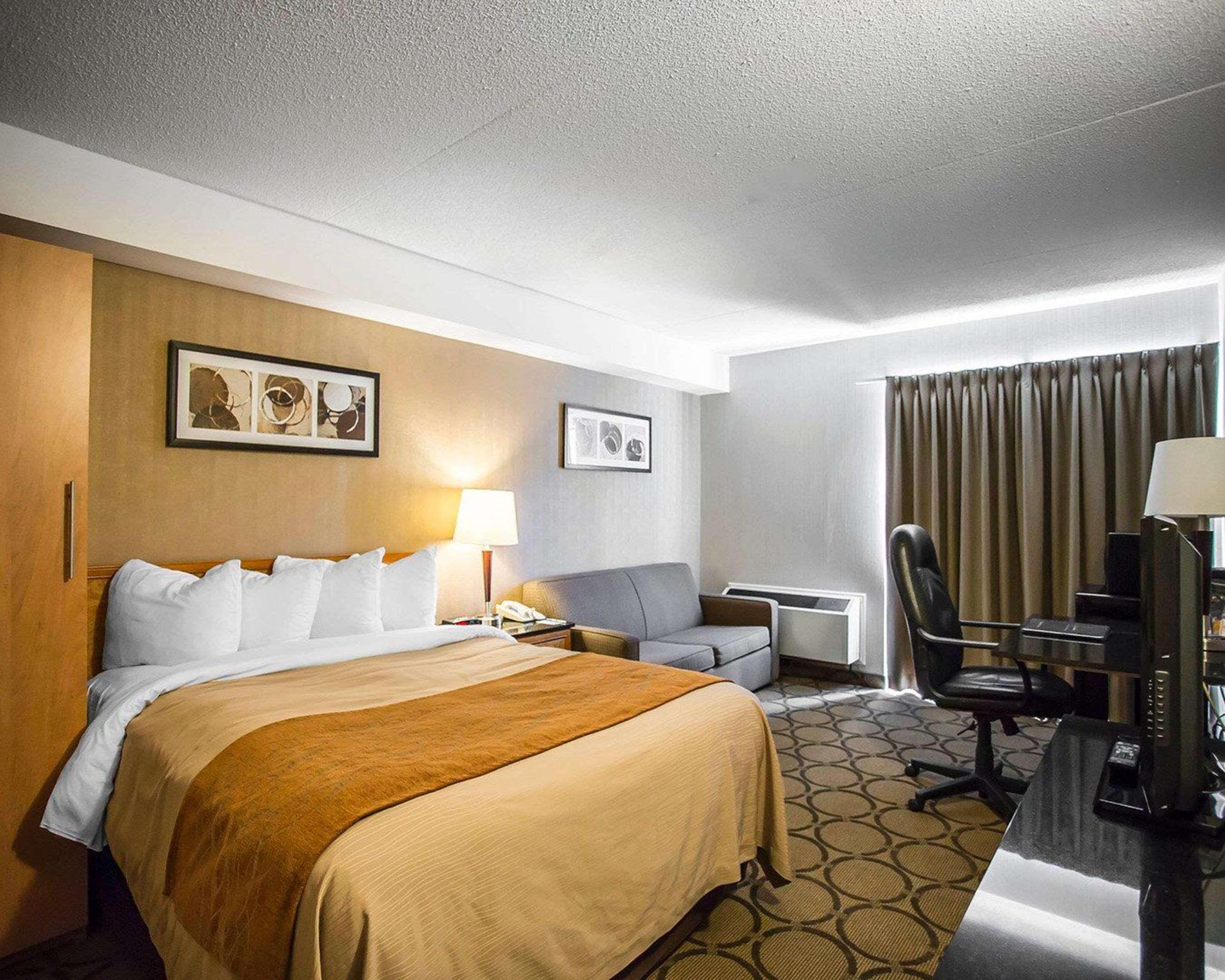 Comfort Inn West Ottawa Exterior foto